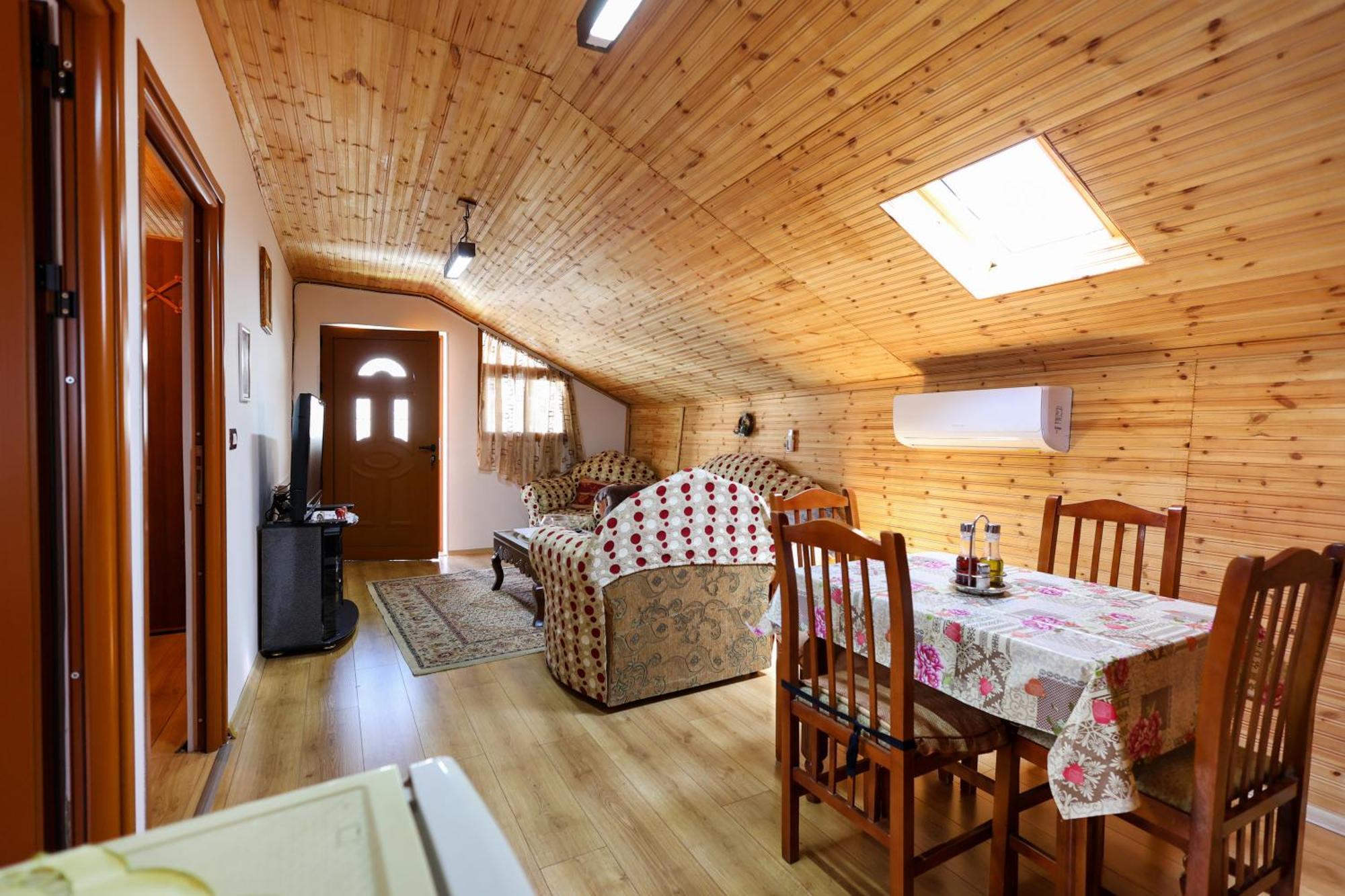 فيلا Samuela Cozy Retreat بيرات المظهر الخارجي الصورة